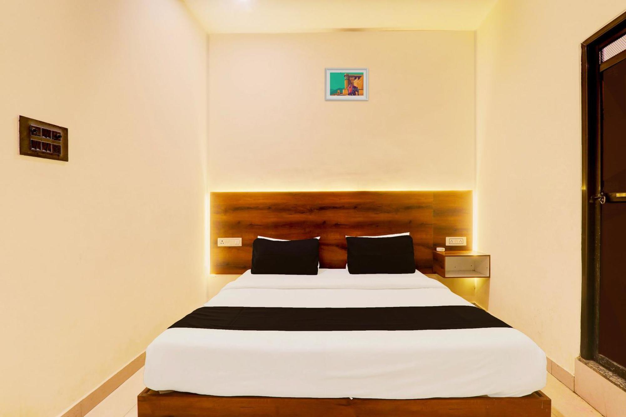Hotel O Sr Grand Gorakhpur Εξωτερικό φωτογραφία
